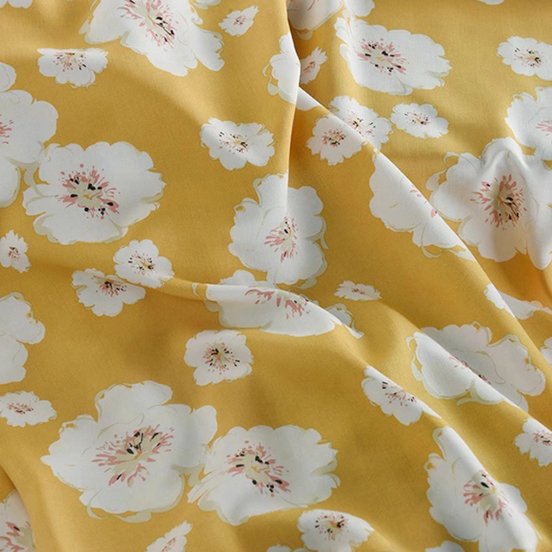 White Floral Printed on Lovely - Soft Summer Yellow Clothing avis et prix